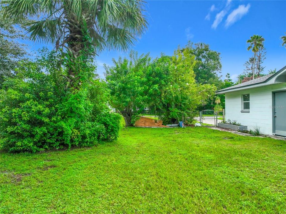 For Sale: $399,900 (3 beds, 2 baths, 2012 Square Feet)