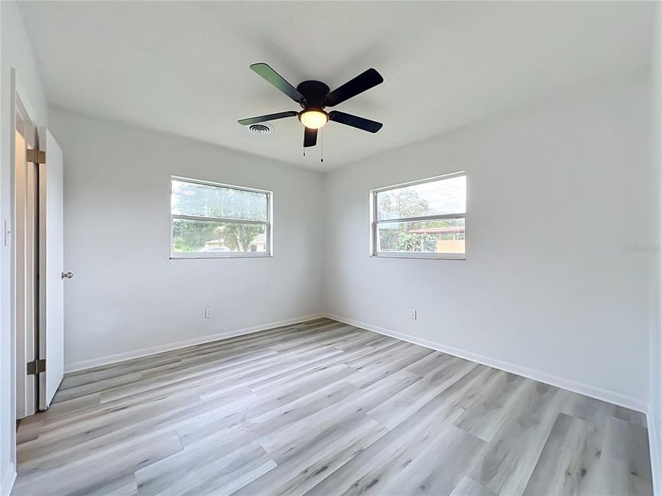 For Sale: $399,900 (3 beds, 2 baths, 2012 Square Feet)