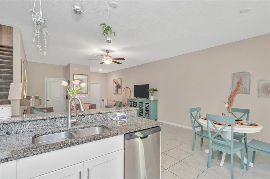 For Sale: $253,900 (3 beds, 2 baths, 1666 Square Feet)