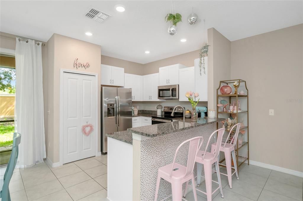 For Sale: $253,900 (3 beds, 2 baths, 1666 Square Feet)