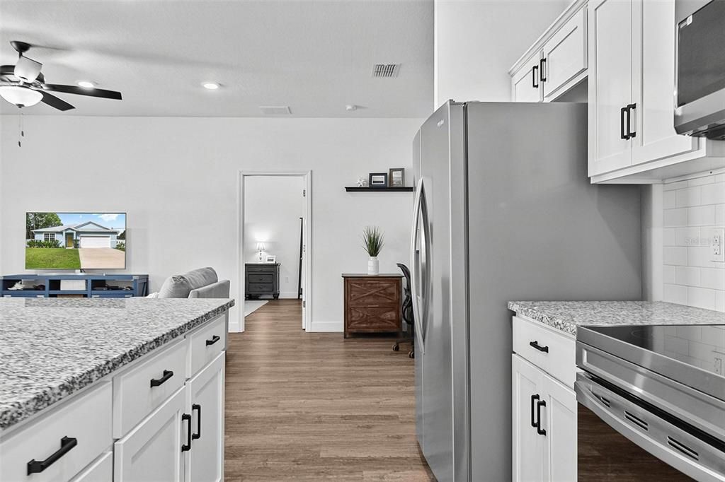 For Sale: $369,900 (3 beds, 2 baths, 1821 Square Feet)