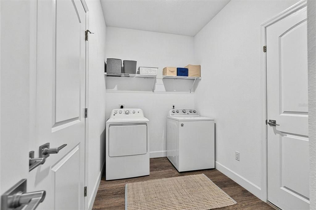 For Sale: $369,900 (3 beds, 2 baths, 1821 Square Feet)