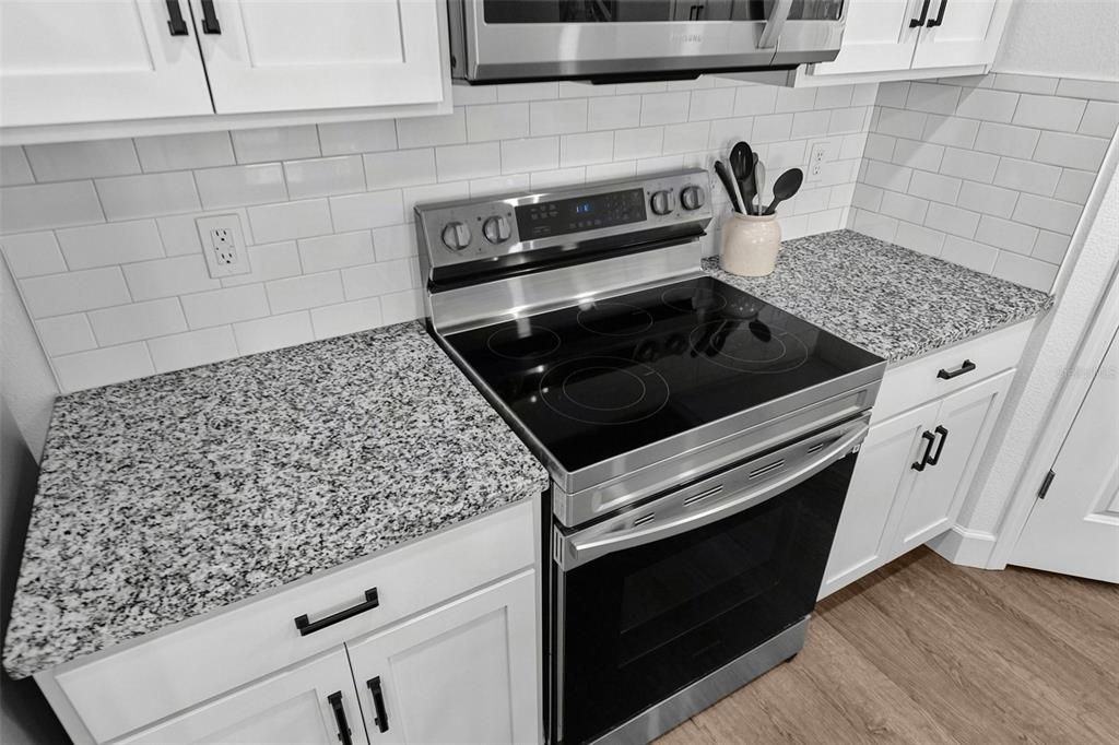 For Sale: $369,900 (3 beds, 2 baths, 1821 Square Feet)
