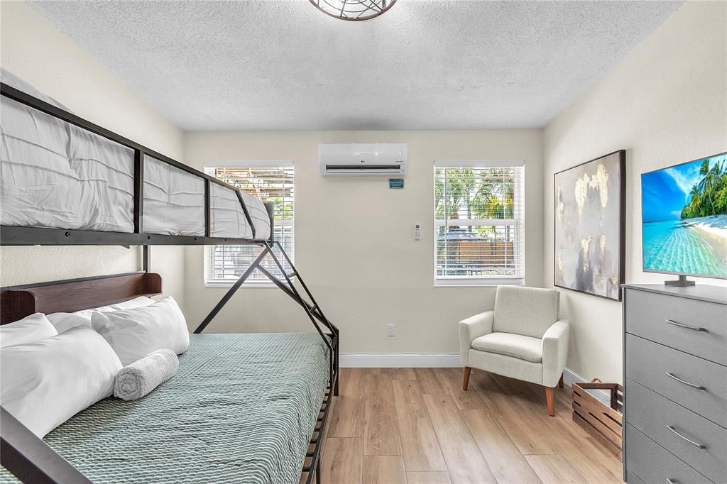 En Venta: $560,000 (2 camas, 2 baños, 1273 Pies cuadrados)