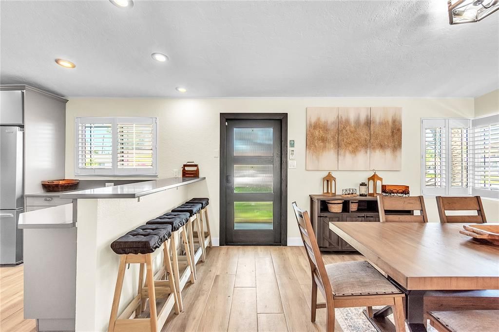 En Venta: $560,000 (2 camas, 2 baños, 1273 Pies cuadrados)