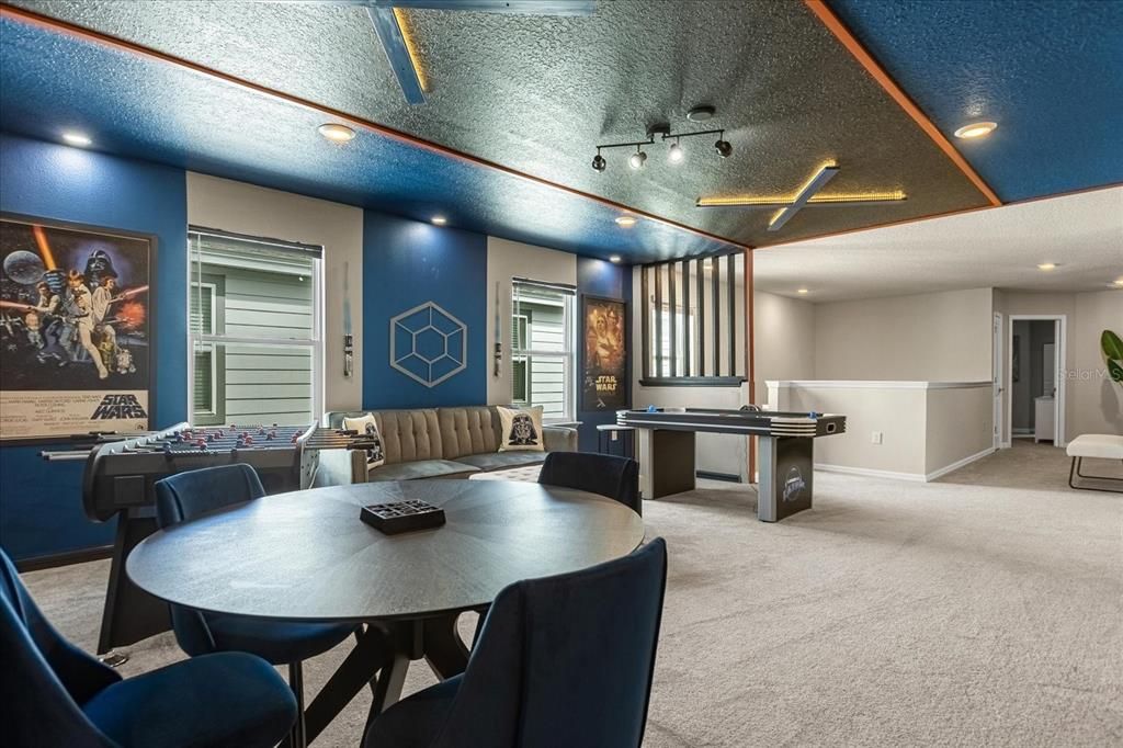 For Sale: $699,900 (7 beds, 5 baths, 3282 Square Feet)