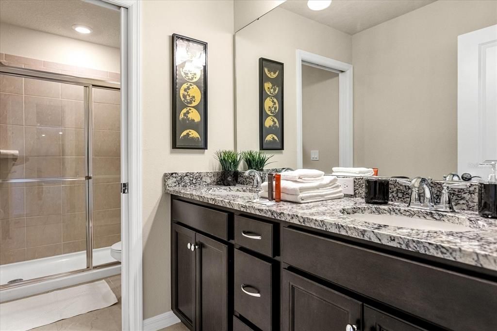 For Sale: $699,900 (7 beds, 5 baths, 3282 Square Feet)