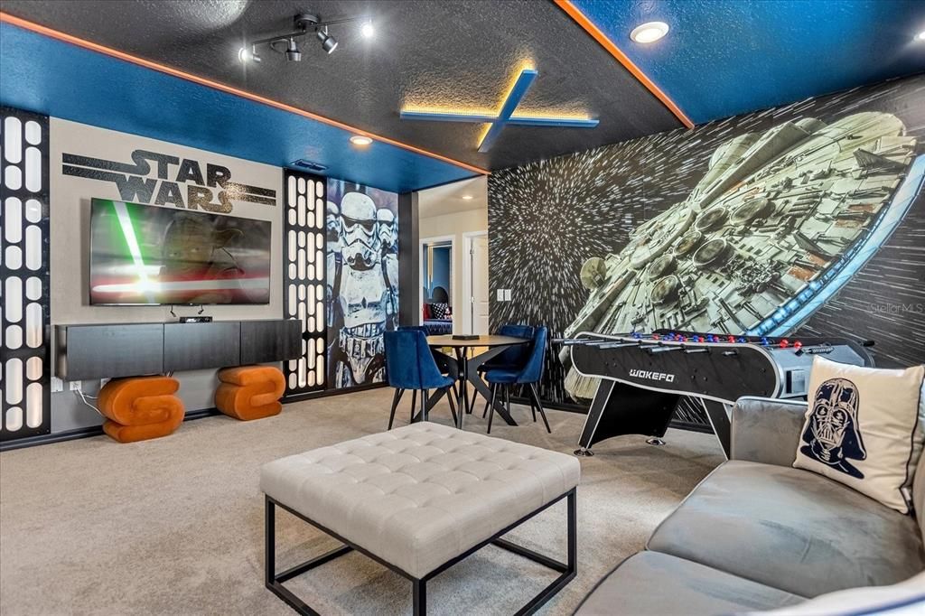 For Sale: $699,900 (7 beds, 5 baths, 3282 Square Feet)
