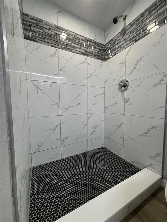 For Sale: $279,900 (4 beds, 2 baths, 1324 Square Feet)