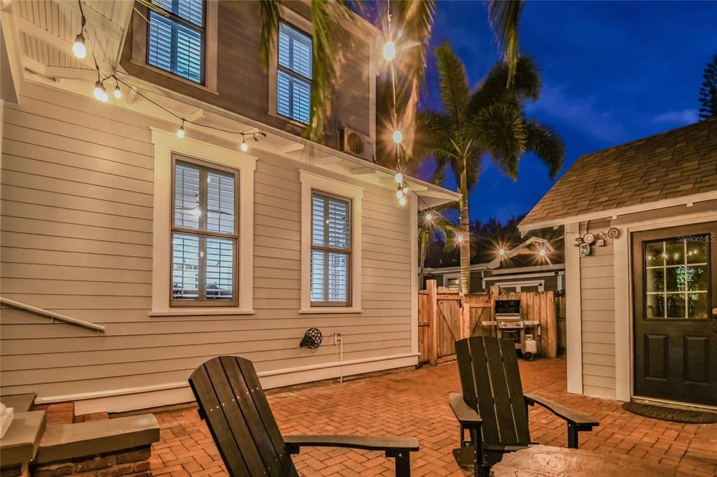 For Sale: $1,675,000 (4 beds, 4 baths, 2620 Square Feet)
