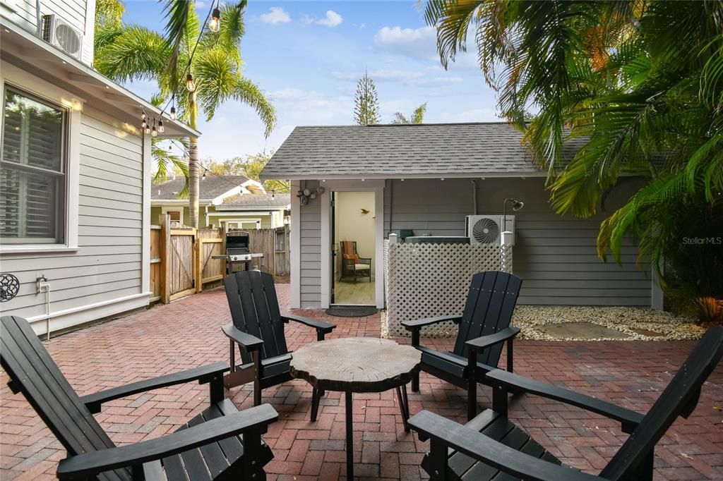 For Sale: $1,675,000 (4 beds, 4 baths, 2620 Square Feet)