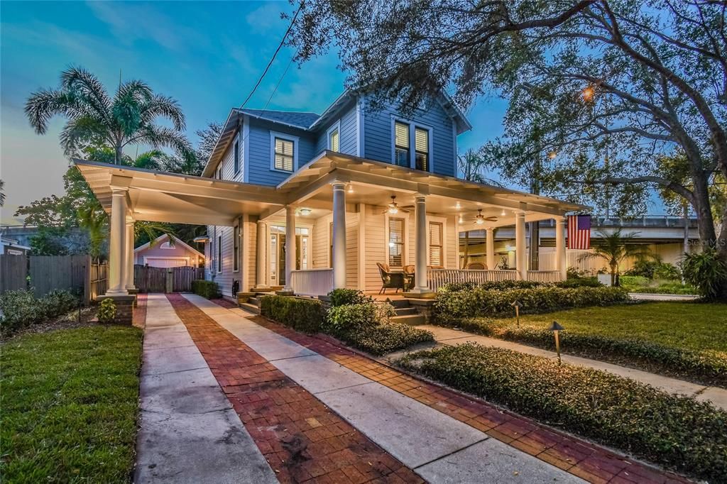 For Sale: $1,675,000 (4 beds, 4 baths, 2620 Square Feet)