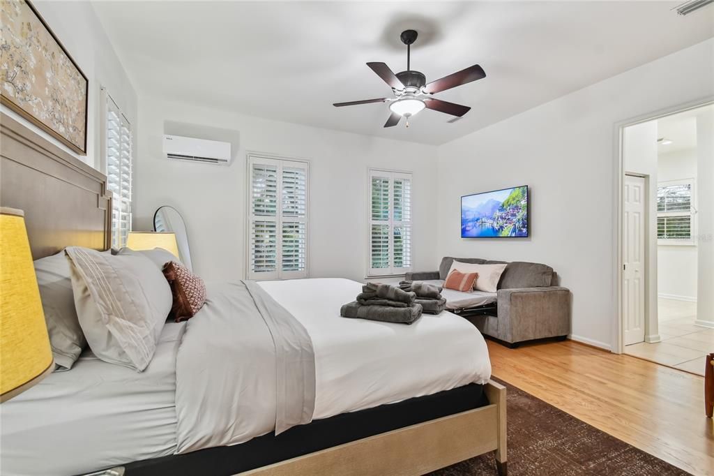 For Sale: $1,675,000 (4 beds, 4 baths, 2620 Square Feet)