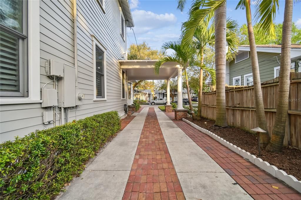 For Sale: $1,675,000 (4 beds, 4 baths, 2620 Square Feet)