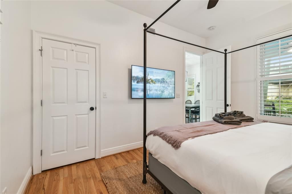 For Sale: $1,675,000 (4 beds, 4 baths, 2620 Square Feet)