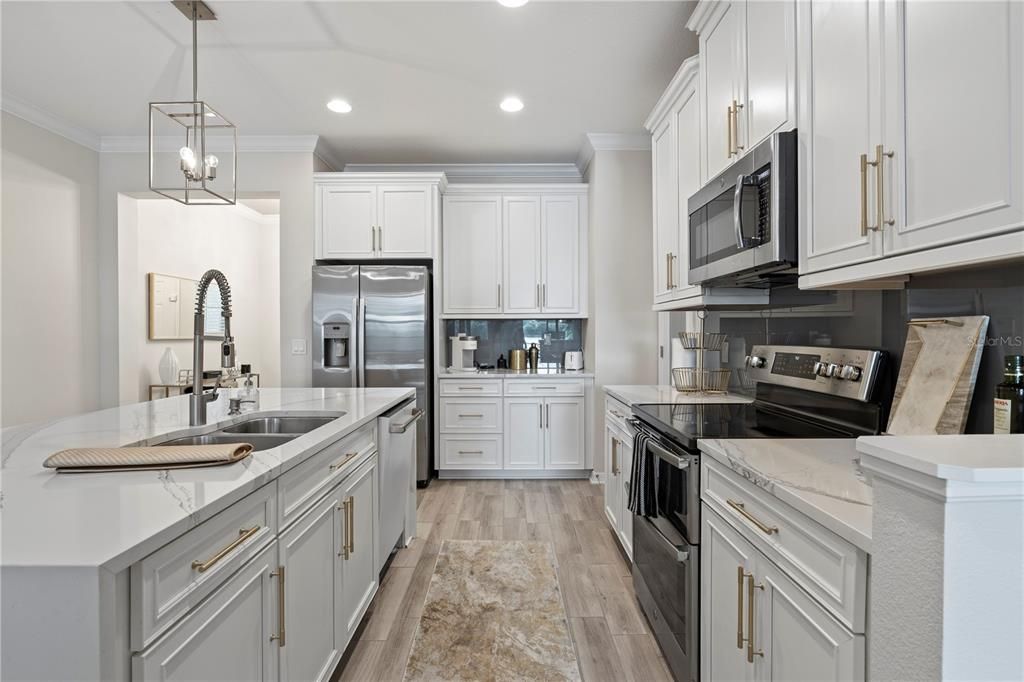 For Sale: $499,990 (3 beds, 2 baths, 1700 Square Feet)