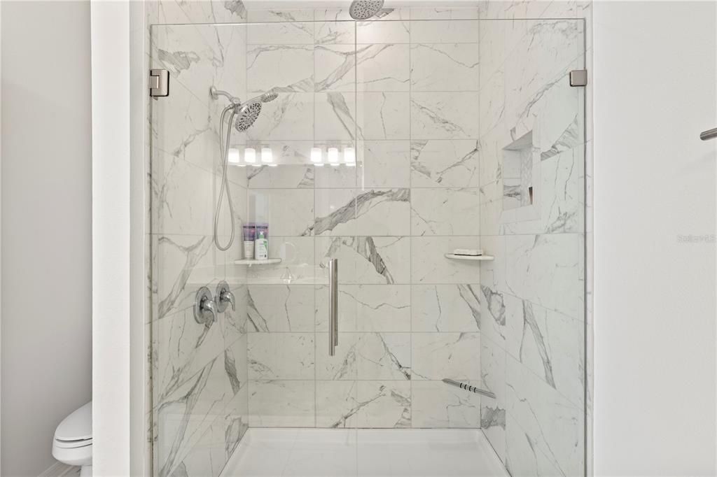For Sale: $499,990 (3 beds, 2 baths, 1700 Square Feet)