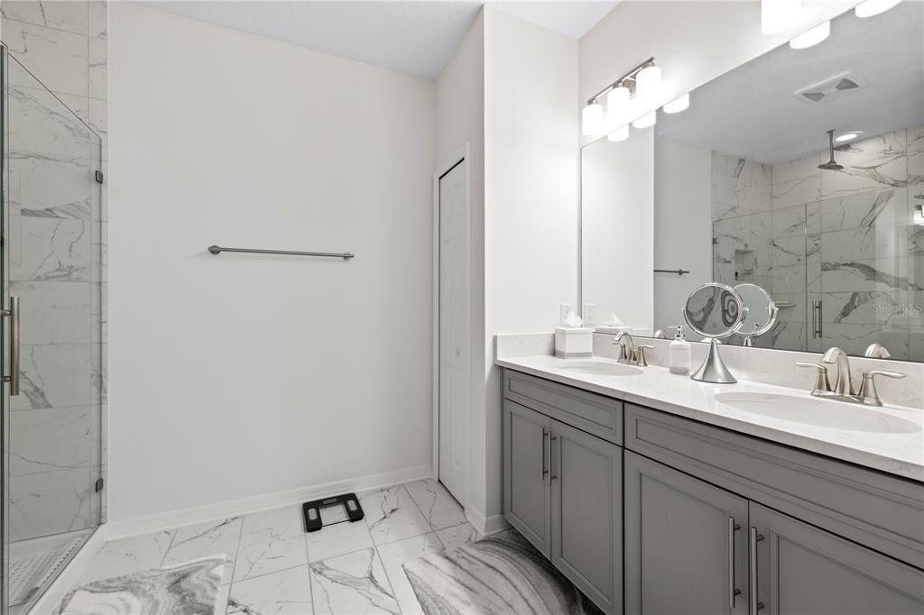 For Sale: $499,990 (3 beds, 2 baths, 1700 Square Feet)