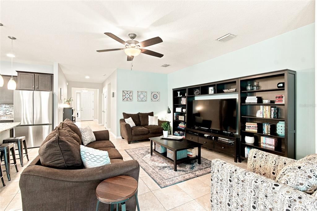 For Sale: $385,000 (4 beds, 2 baths, 2058 Square Feet)