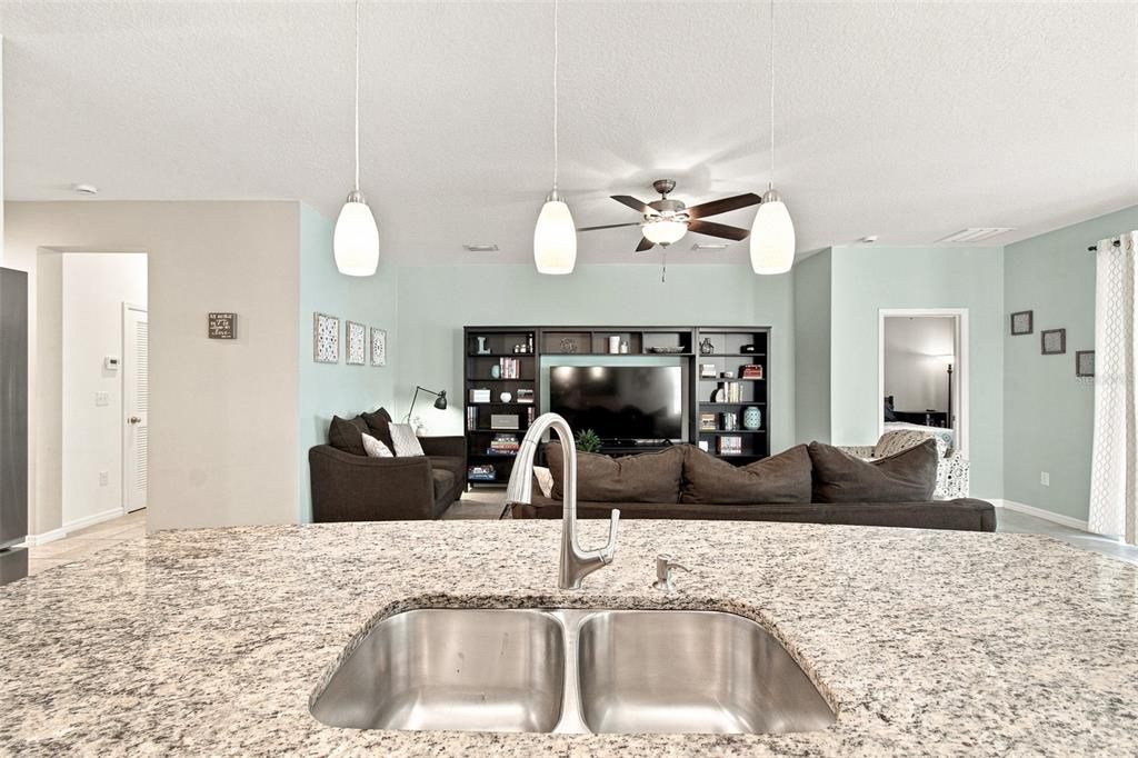 For Sale: $385,000 (4 beds, 2 baths, 2058 Square Feet)