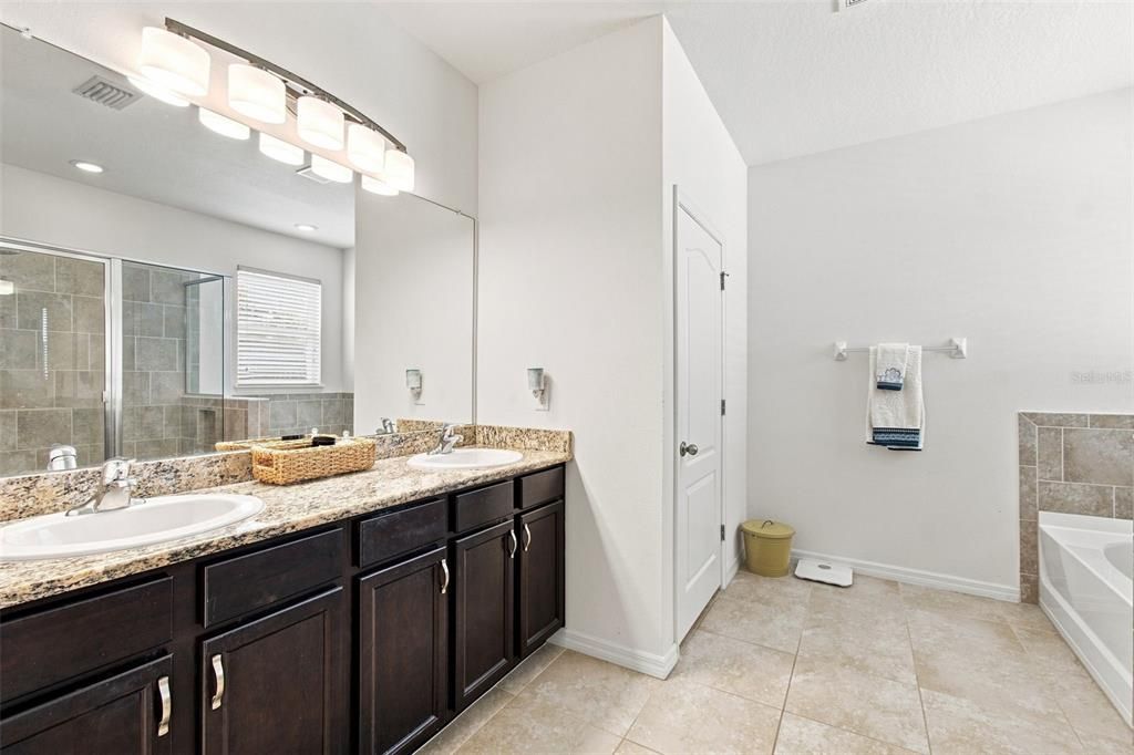For Sale: $385,000 (4 beds, 2 baths, 2058 Square Feet)