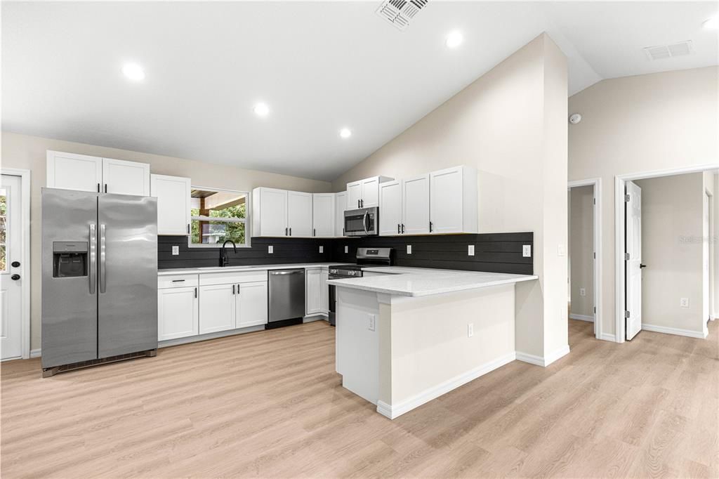For Sale: $219,900 (3 beds, 2 baths, 1003 Square Feet)
