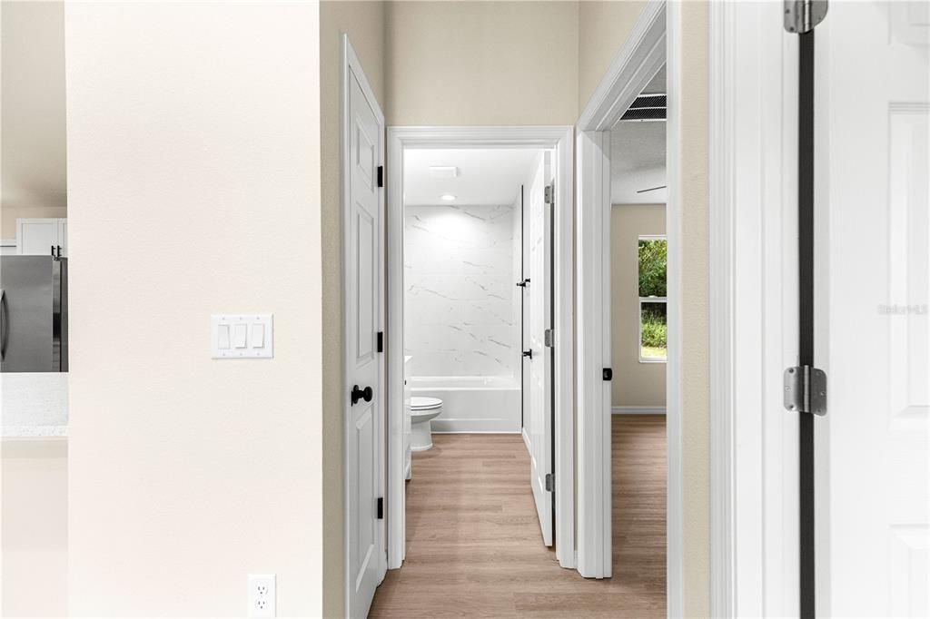 For Sale: $219,900 (3 beds, 2 baths, 1003 Square Feet)