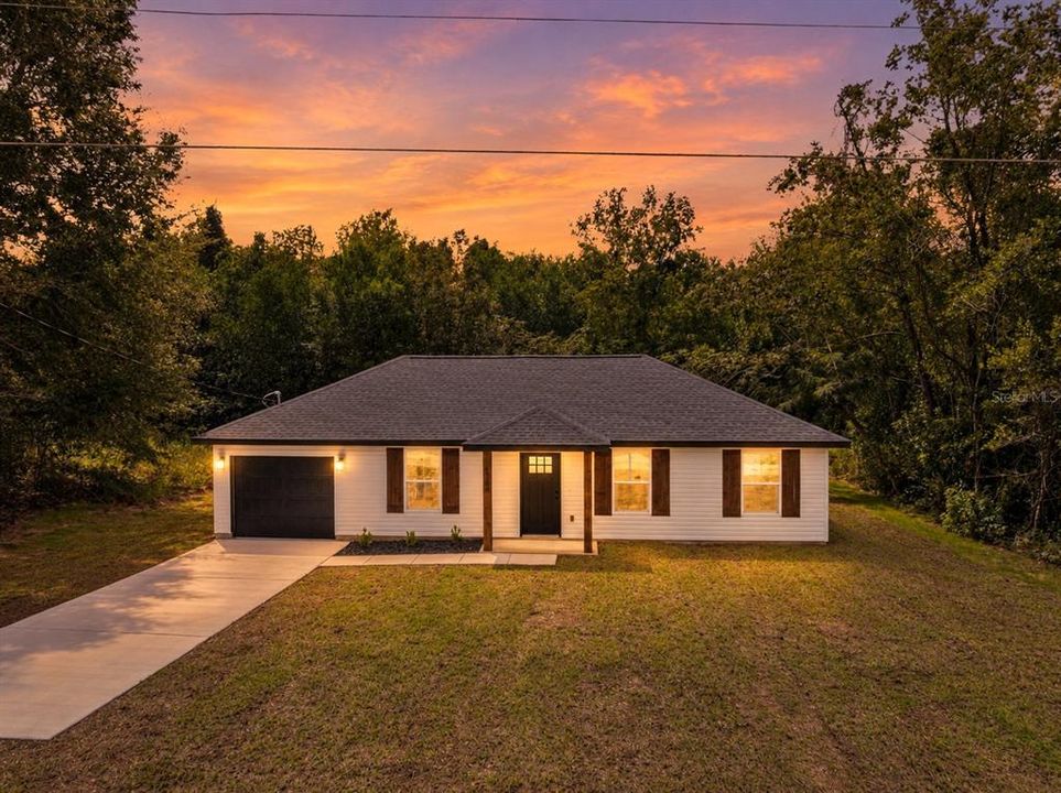 For Sale: $219,900 (3 beds, 2 baths, 1003 Square Feet)