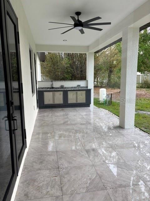 For Sale: $749,900 (4 beds, 3 baths, 2424 Square Feet)