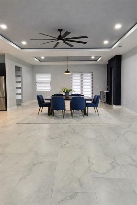 For Sale: $749,900 (4 beds, 3 baths, 2424 Square Feet)