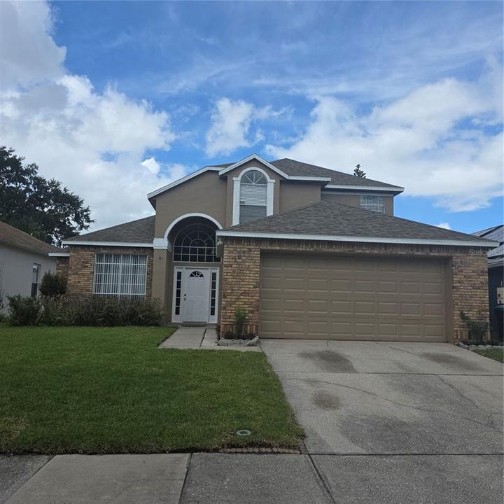 For Sale: $450,000 (4 beds, 2 baths, 2024 Square Feet)