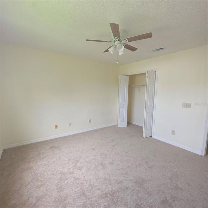 For Sale: $450,000 (4 beds, 2 baths, 2024 Square Feet)