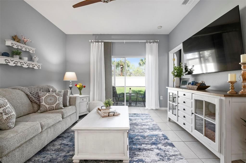 For Rent: $1,850 (3 beds, 2 baths, 1210 Square Feet)