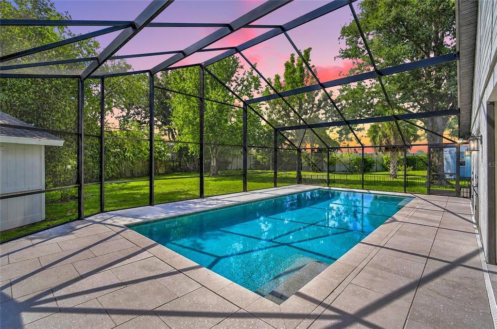 Active With Contract: $489,900 (3 beds, 2 baths, 1814 Square Feet)