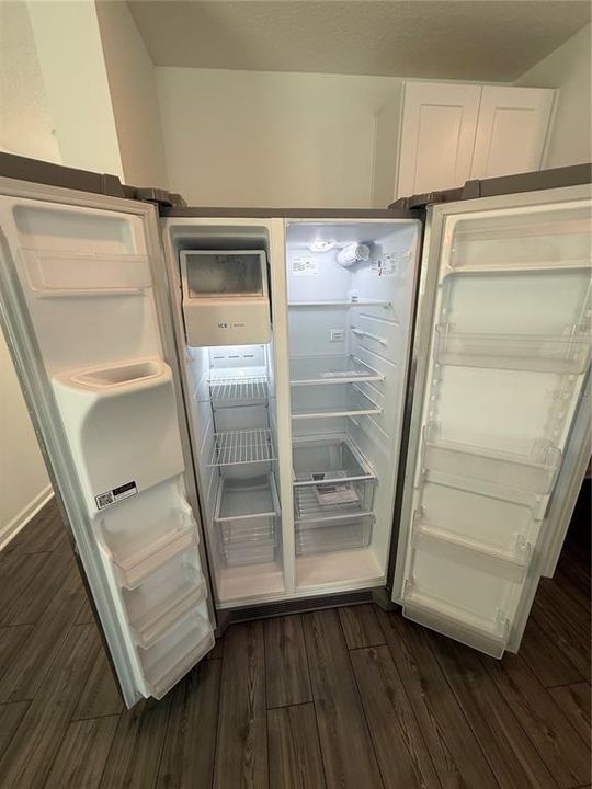 For Rent: $1,950 (4 beds, 2 baths, 1571 Square Feet)