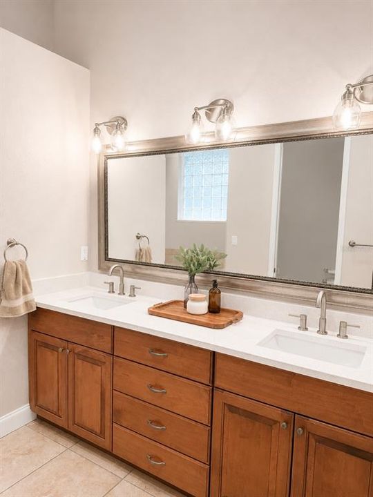 For Sale: $649,900 (4 beds, 3 baths, 2629 Square Feet)