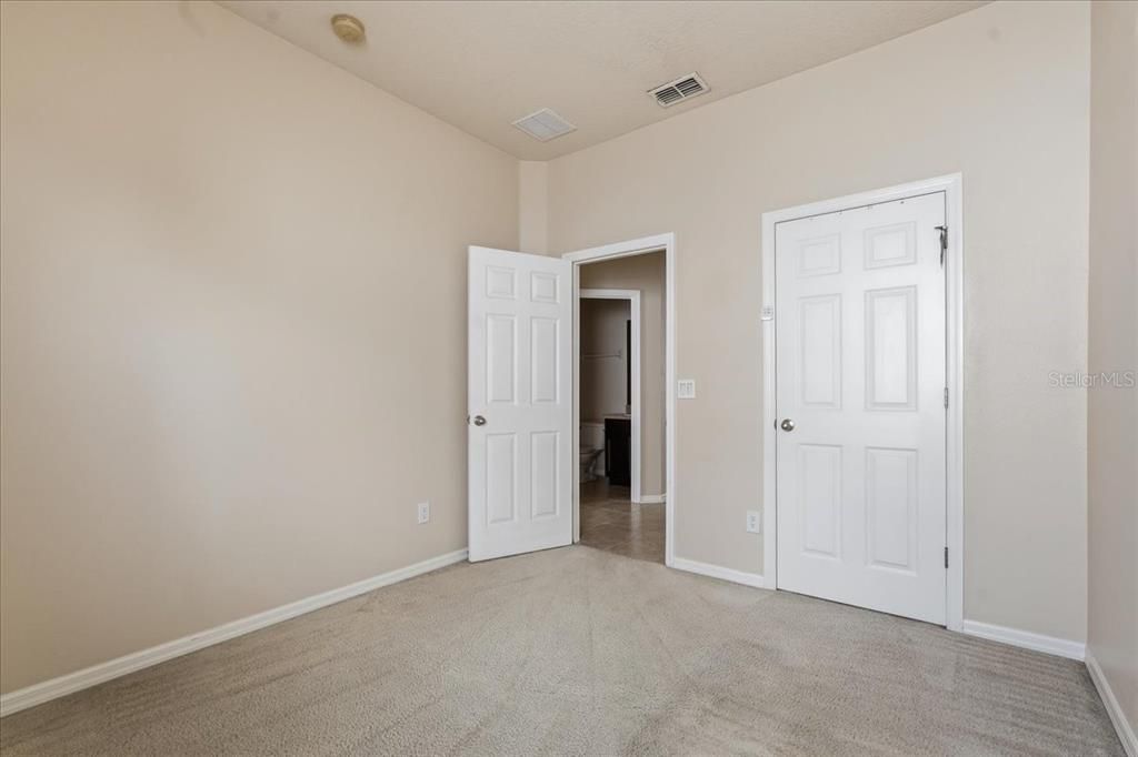 For Sale: $265,000 (3 beds, 2 baths, 1728 Square Feet)