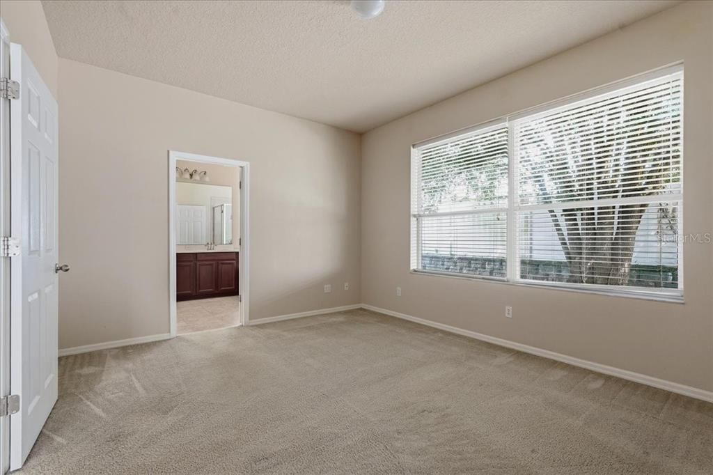 For Sale: $265,000 (3 beds, 2 baths, 1728 Square Feet)