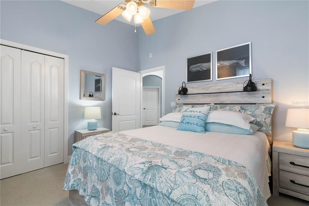 For Sale: $389,000 (3 beds, 2 baths, 1586 Square Feet)