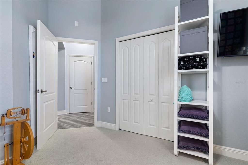 For Sale: $389,000 (3 beds, 2 baths, 1586 Square Feet)