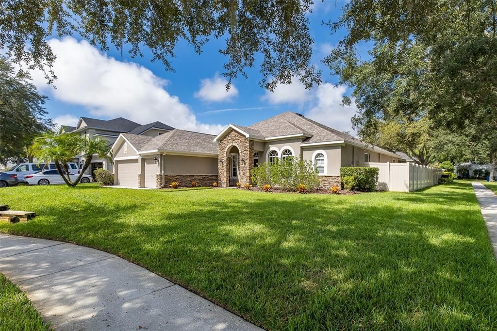 For Sale: $825,000 (4 beds, 3 baths, 3375 Square Feet)