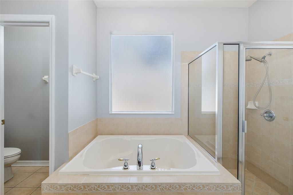 For Sale: $825,000 (4 beds, 3 baths, 3375 Square Feet)