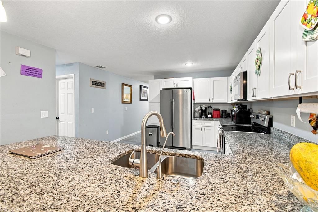 For Sale: $390,000 (4 beds, 2 baths, 1653 Square Feet)