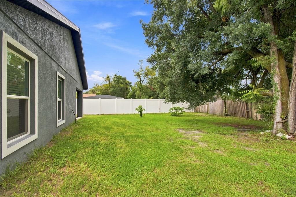 For Sale: $390,000 (4 beds, 2 baths, 1653 Square Feet)