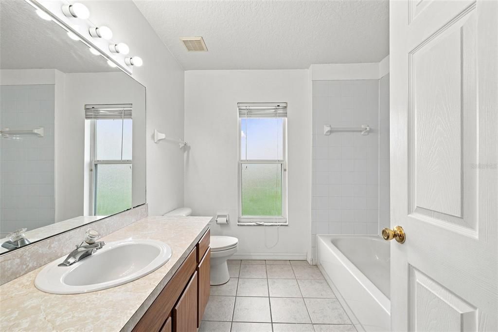 For Sale: $339,000 (3 beds, 2 baths, 1788 Square Feet)