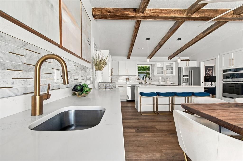 For Sale: $739,900 (3 beds, 3 baths, 2024 Square Feet)
