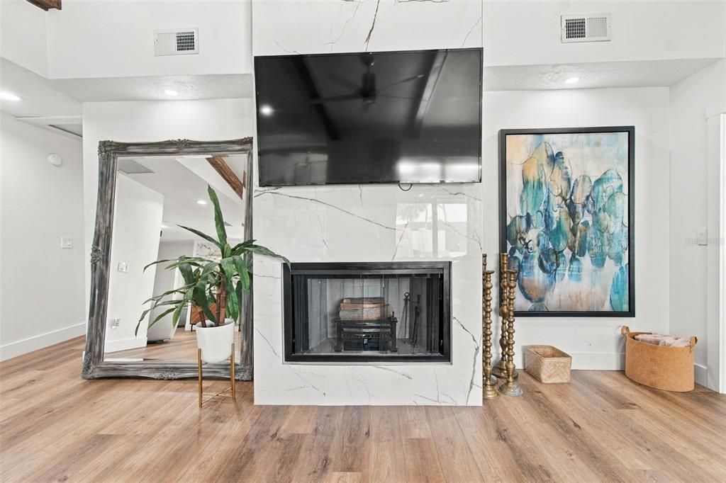 For Sale: $739,900 (3 beds, 3 baths, 2024 Square Feet)