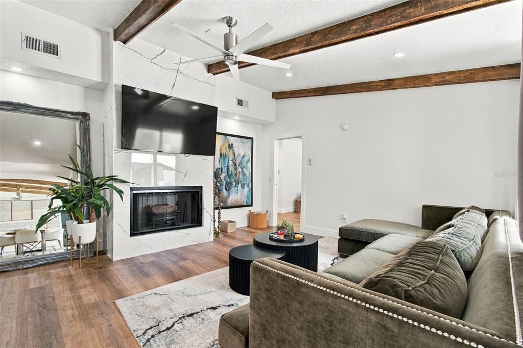 For Sale: $739,900 (3 beds, 3 baths, 2024 Square Feet)
