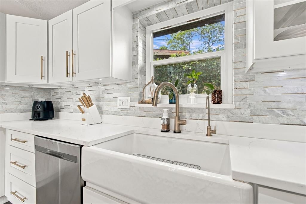 For Sale: $739,900 (3 beds, 3 baths, 2024 Square Feet)