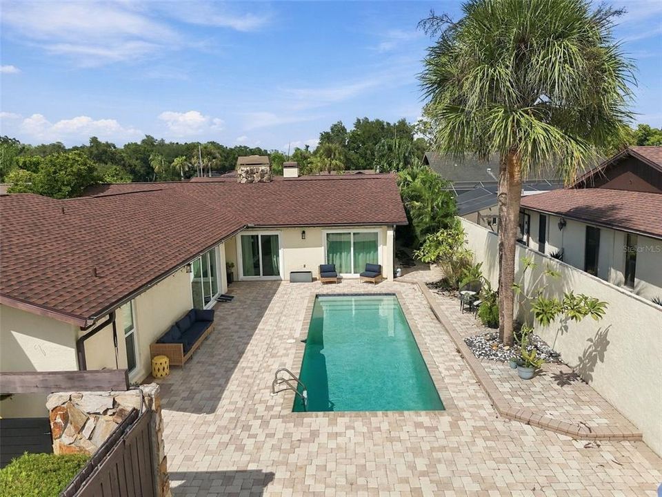 For Sale: $739,900 (3 beds, 3 baths, 2024 Square Feet)